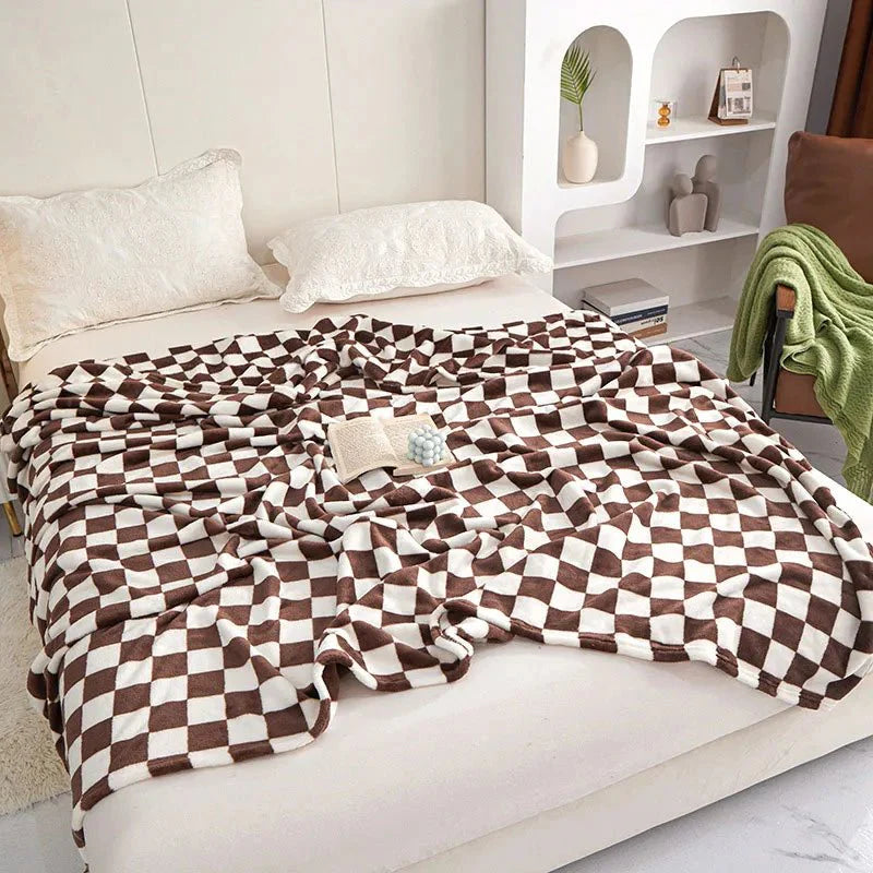 Liora — Soft Plush Checkerboard Plaid Sofa Blanket for Warmth